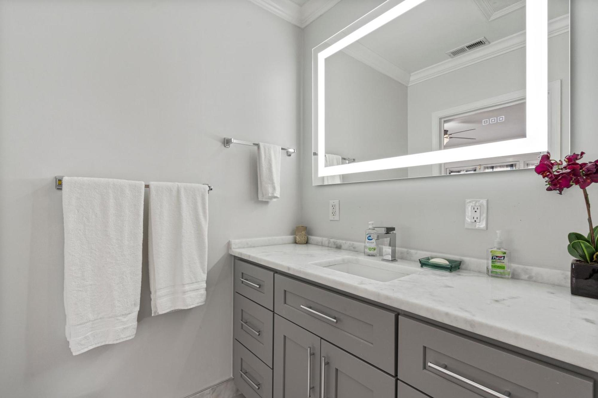 Modern & Comfy Suite Форт Вашингтон Экстерьер фото