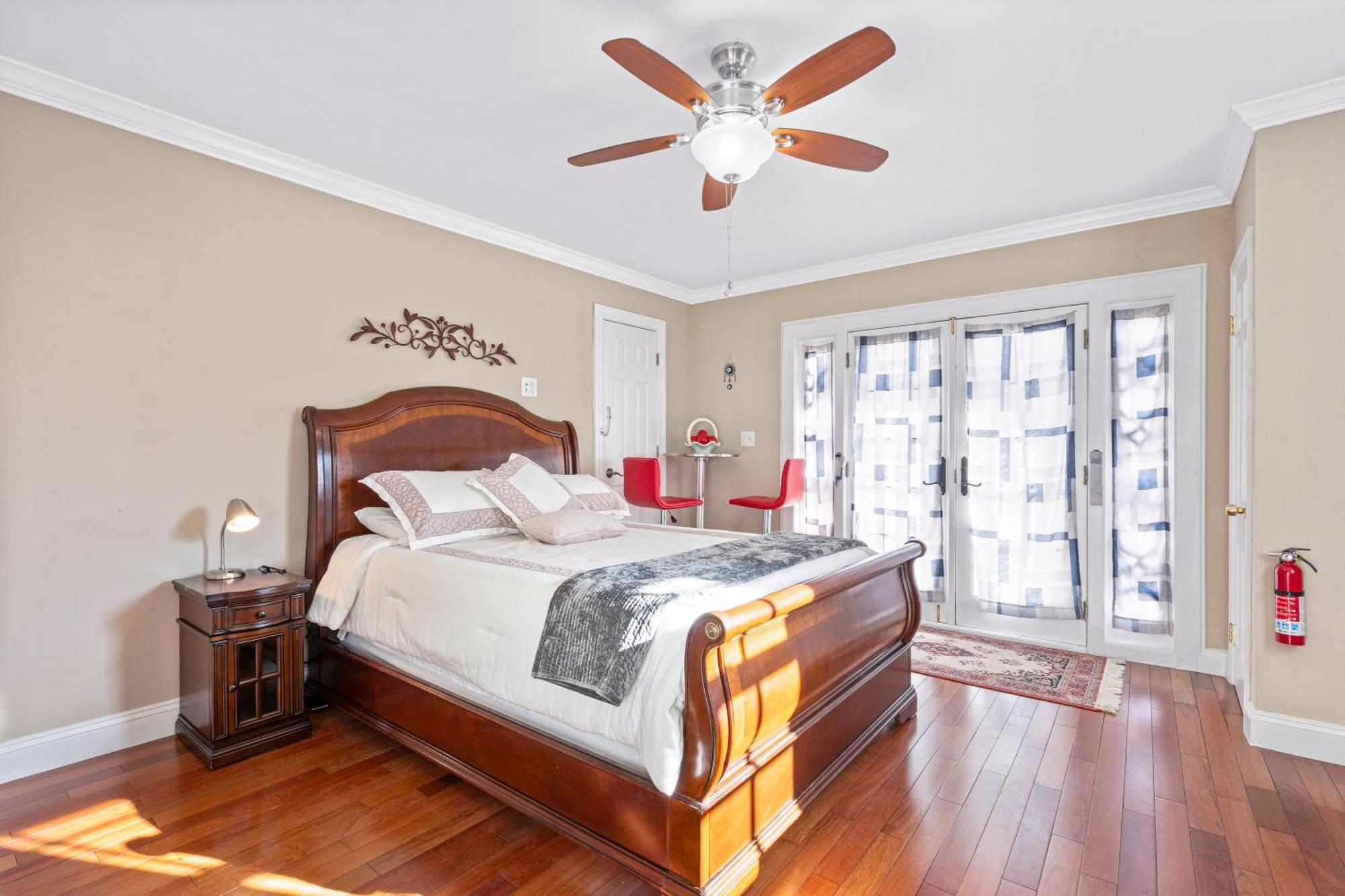 Modern & Comfy Suite Форт Вашингтон Экстерьер фото